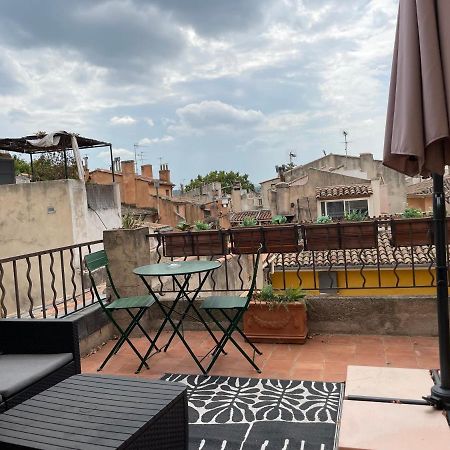 Une Terrasse Sur Les Toits Aix-en-Provence Luaran gambar