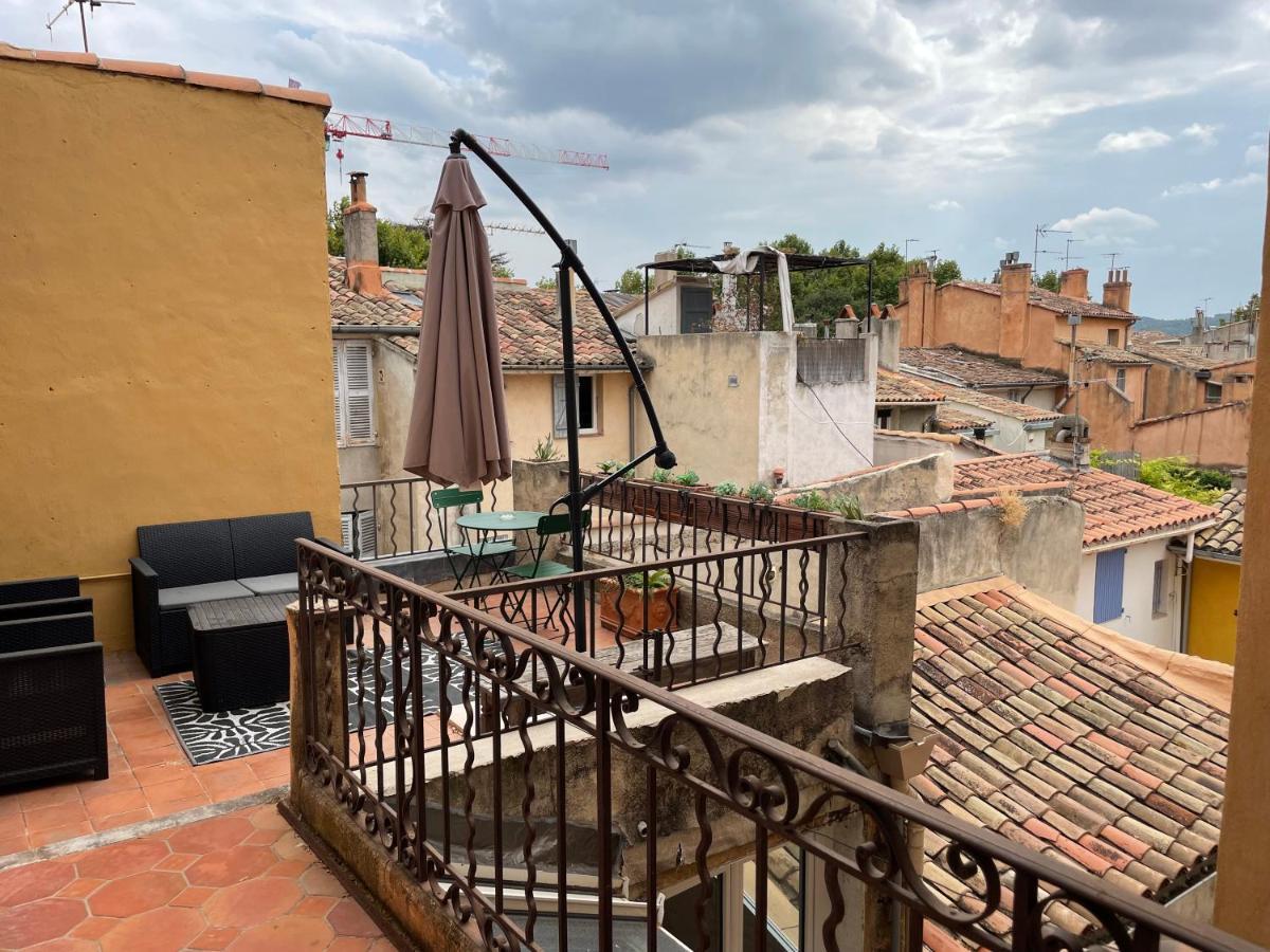 Une Terrasse Sur Les Toits Aix-en-Provence Luaran gambar